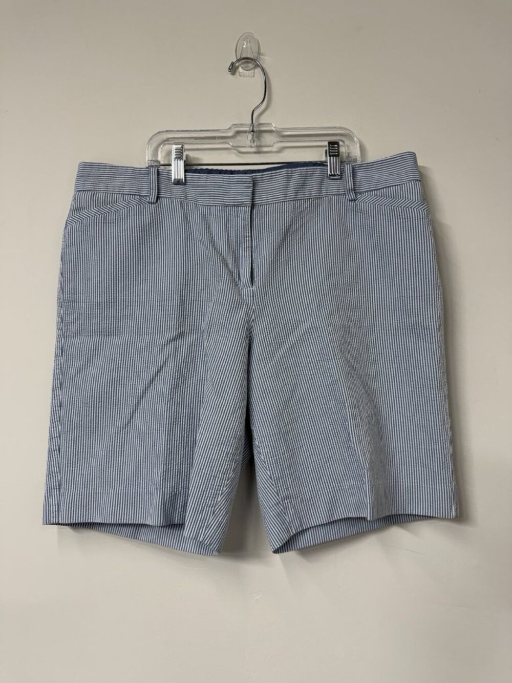 Talbots Women’s 14 P Seersucker Bermuda Summer Classic Walking Shorts Striped